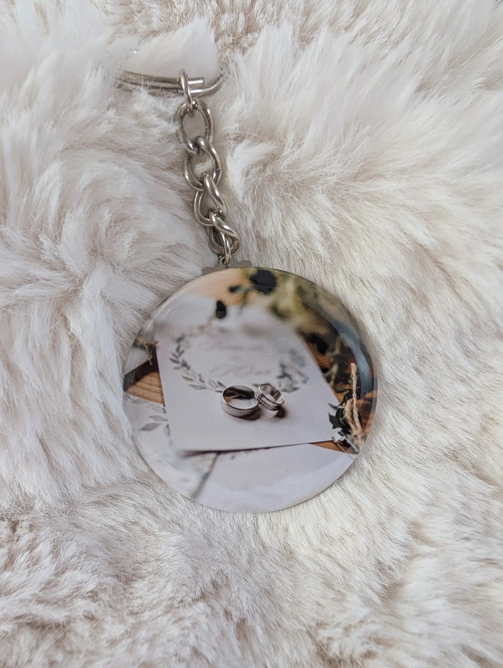 Porte-clé personnalisé avec photo de mariage / Personalized keychain with wedding rings photo – GabyPrints