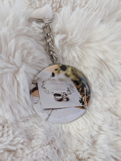 Porte-clé personnalisé avec photo de mariage / Personalized keychain with wedding rings photo – GabyPrints